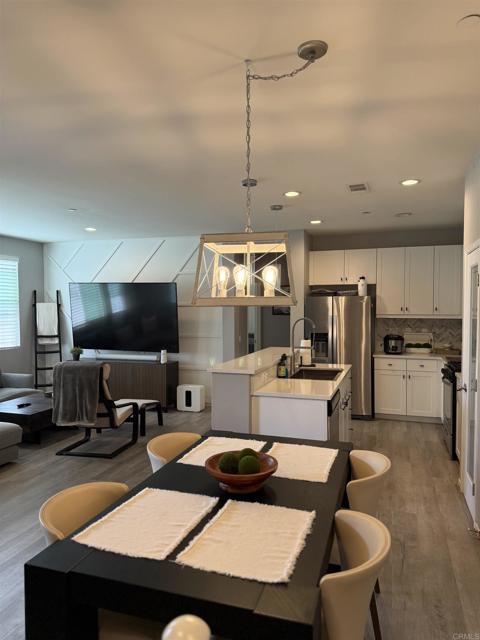 1709 Signature Place, Chula Vista CA: https://media.crmls.org/mediaz/0e1a43e2-fc45-46b9-99d3-27533ddf70e6.jpg