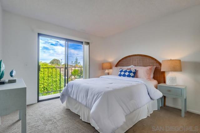 835 E Ave, Coronado CA: https://media.crmls.org/mediaz/0e1a49f3-9f11-4b0b-a425-9da001a686d9.jpg
