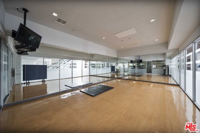1234 Wilshire Boulevard, Los Angeles CA: https://media.crmls.org/mediaz/0e1be2ab-3bfb-4232-817b-bc3ba3c828a2.jpg
