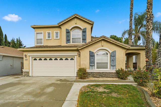 2405 Summerlin Drive, Modesto CA: https://media.crmls.org/mediaz/0e1c08c8-f816-4269-9482-bed2e5734236.jpg