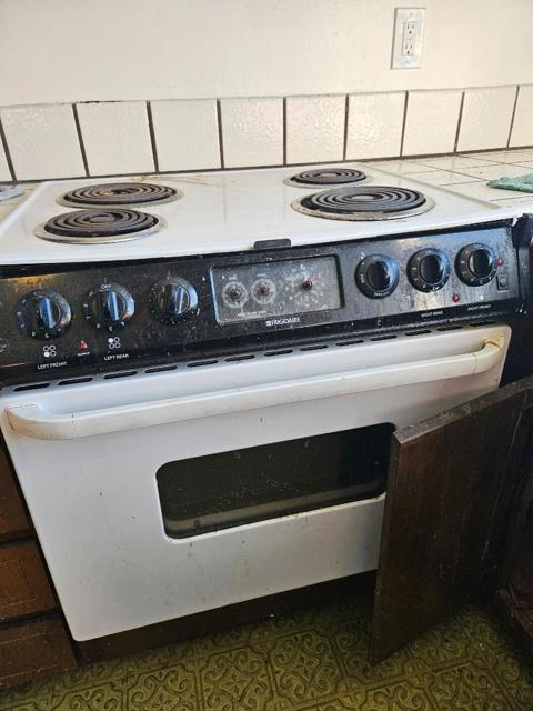 156 Garrison Avenue, San Francisco CA: https://media.crmls.org/mediaz/0e1c3e53-347a-4a2b-8245-ef50f202d07a.jpg