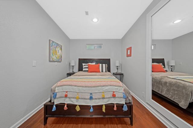 515 N Calle Marcus, Palm Springs CA: https://media.crmls.org/mediaz/0e1cad93-c740-4fc2-b56d-fe42d48d60c6.jpg