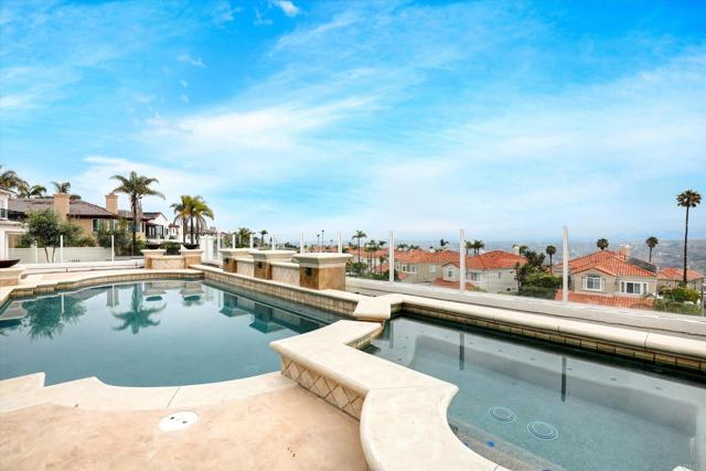 36 Coronado Pointe, Laguna Niguel CA: https://media.crmls.org/mediaz/0e1d5007-c506-4380-b6b1-8d1b6ae1a078.jpg