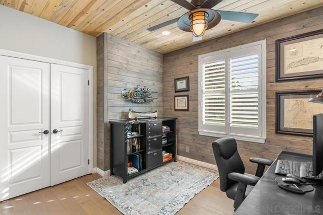 1195 Via Encinos, Fallbrook CA: https://media.crmls.org/mediaz/0e1ddec2-7db7-43bb-a721-2ee4d765013a.jpg