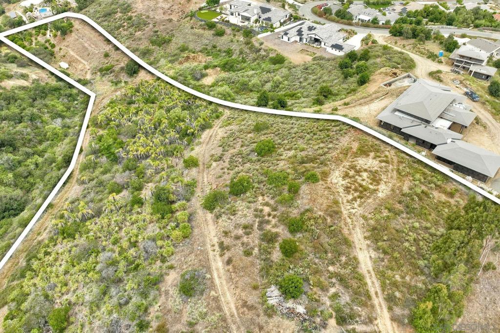 MLS #250029341SD image #12