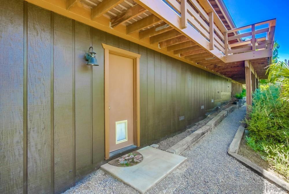 MLS #250035021SD image #22