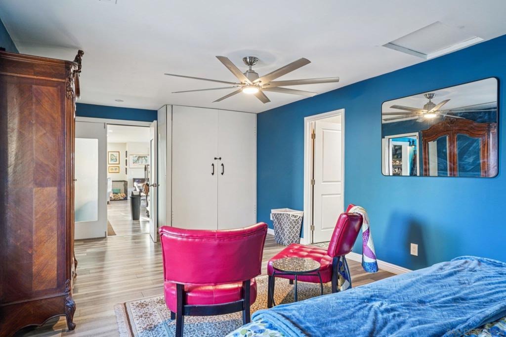 MLS #250043633SD image #13