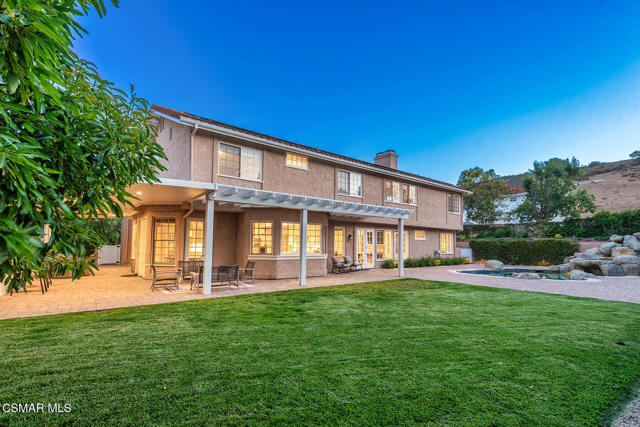 29621 Ridgeway Drive, Agoura Hills CA: https://media.crmls.org/mediaz/0e1f2916-d4a0-479b-b7a3-1c07f9772f88.jpg