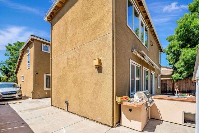 5323 Gold Creek Circle, Discovery Bay CA: https://media.crmls.org/mediaz/0e1ff62c-4449-4632-a47b-39cc9c7a2da1.jpg