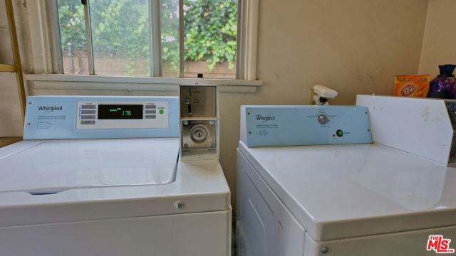 1105 W Clark Avenue, Burbank CA: https://media.crmls.org/mediaz/0e1ff8fc-2e3b-4bfd-b948-6551ff895d9d.jpg