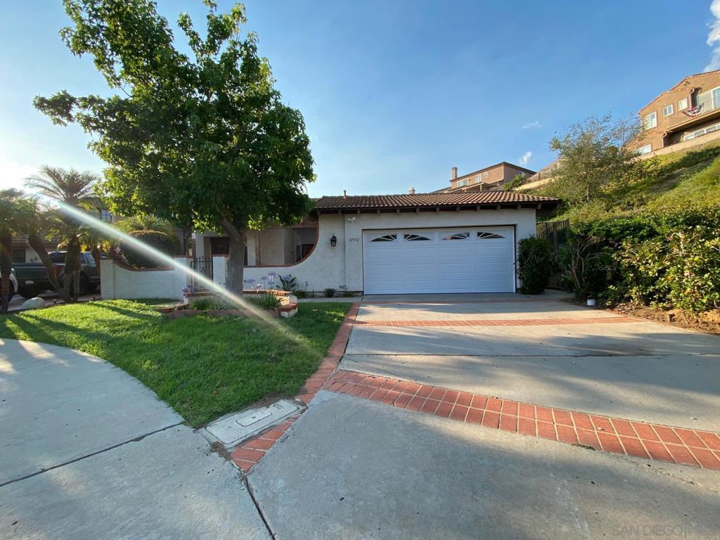 12592 Heatherfield Ln - photo 2