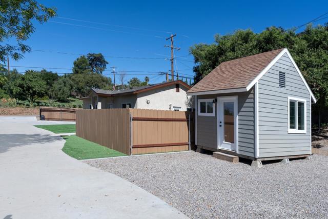 Image 38 of 75 For 12325 Lemoncrest Drive