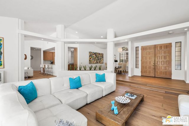 38262 W Maracaibo Circle, Palm Springs CA: https://media.crmls.org/mediaz/0e21c54c-512b-4ad1-b4a5-9397d29c3caf.jpg