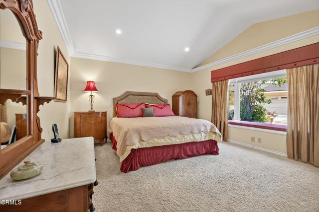 332 Carol Drive, Ventura CA: https://media.crmls.org/mediaz/0e21ec94-de97-44a9-a0f7-0a7cc1bea3ac.jpg