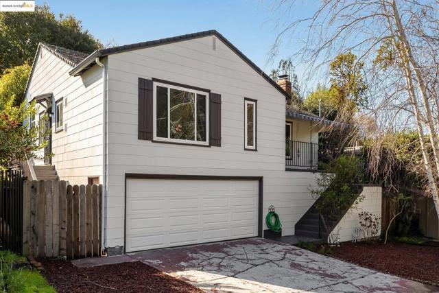 279 Pomona Street, Crockett CA: https://media.crmls.org/mediaz/0e227be6-17d5-4cdd-bf01-53221fedc5fd.jpg