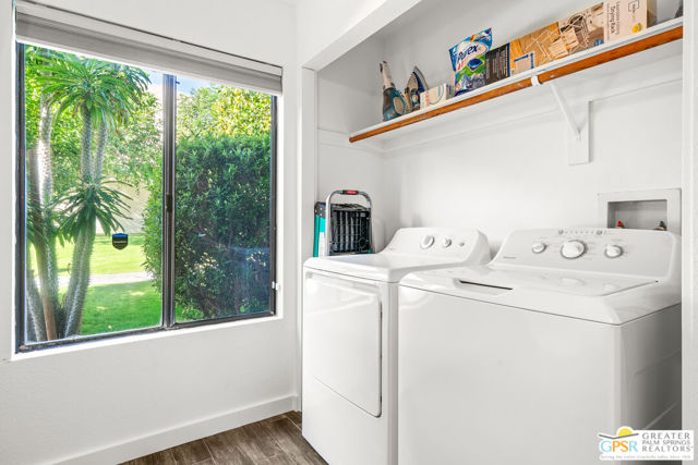 2180 S Palm Canyon Drive, Palm Springs CA: https://media.crmls.org/mediaz/0e2465a4-bf17-4e59-b5eb-18295368df58.jpg
