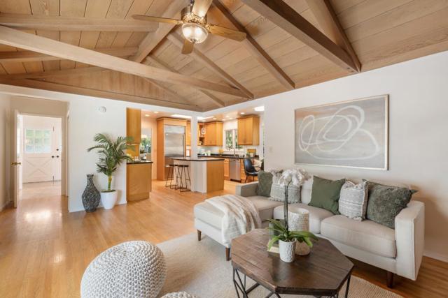 822 Amber Lane, Los Altos CA: https://media.crmls.org/mediaz/0e246aef-a4b9-4ed4-b902-0c1ab28b5d75.jpg