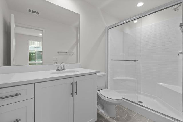 2572 Elderberry Lane, Carlsbad CA: https://media.crmls.org/mediaz/0e256566-9034-4c83-8c00-cbeb787d0d0b.jpg