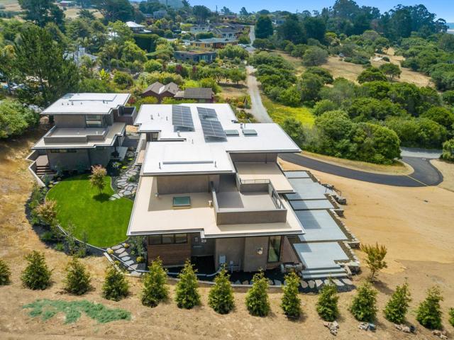 600 Seaview Terrace, La Selva Beach CA: https://media.crmls.org/mediaz/0e25e9e9-0535-4f47-a04e-e744d5b7cd75.jpg