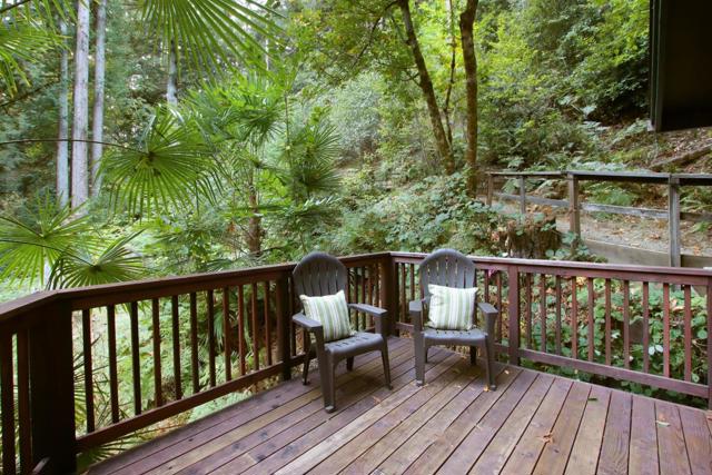 16770 Redwood Lodge Road, Los Gatos CA: https://media.crmls.org/mediaz/0e261a5f-65a3-4671-b367-b9598cd9c9a9.jpg