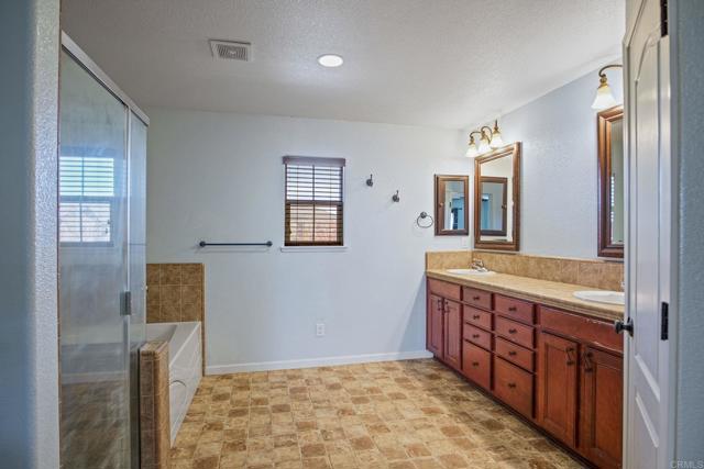 Detail Gallery Image 30 of 36 For 233 Mono Lake Ave, Merced,  CA 95341 - 3 Beds | 2/1 Baths