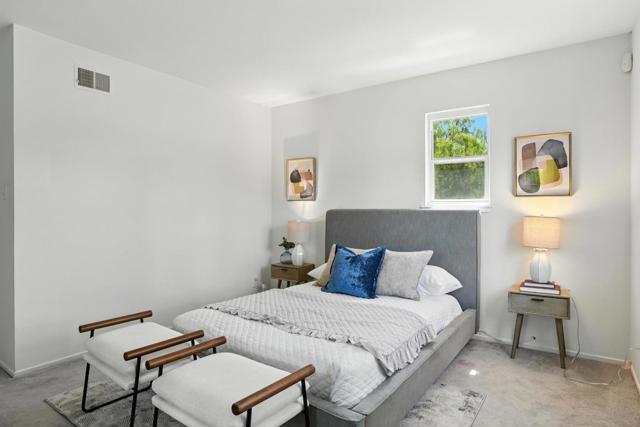 946 Laguna Avenue, Burlingame CA: https://media.crmls.org/mediaz/0e26e462-86ae-451e-8e20-c0b79a7b7478.jpg