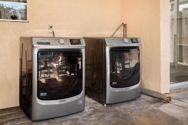 4813 Rising Glen, Oceanside CA: https://media.crmls.org/mediaz/0e26ee0e-b705-4899-937e-98a5caaca251.jpg