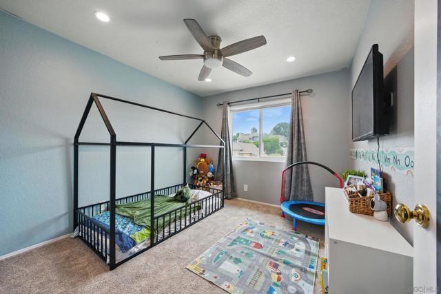 1595 Bay Meadows Dr, Alpine CA: https://media.crmls.org/mediaz/0e273c5b-f9e5-4c34-8d1c-0cd805f67e31.jpg