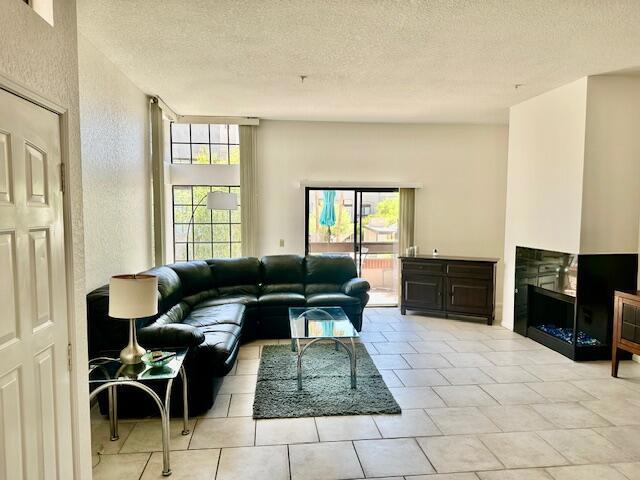 2601 S Broadmoor Drive #7