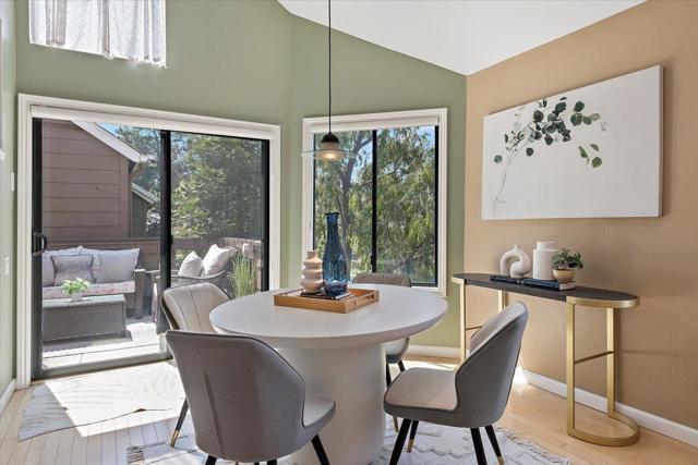 953 Shoreline Drive, San Mateo CA: https://media.crmls.org/mediaz/0e2845ca-d663-457c-900c-6909ac3e3b2a.jpg