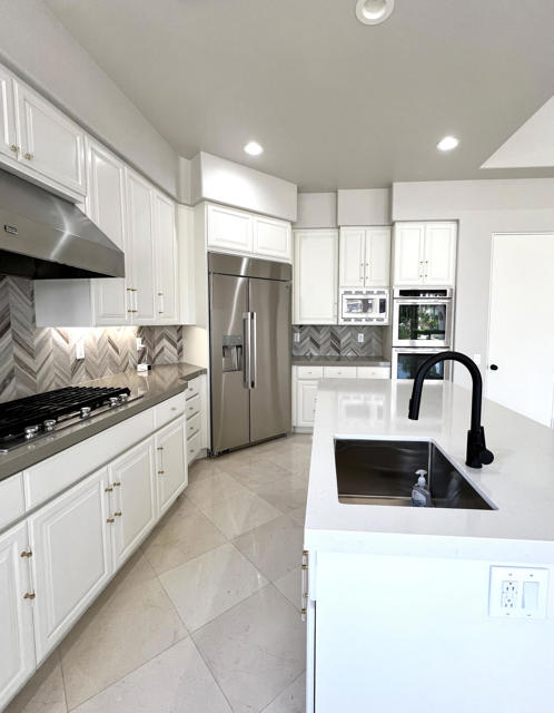 79015 Via San Clara, La Quinta CA: https://media.crmls.org/mediaz/0e293054-1380-4479-992c-ee36e5765d64.jpg
