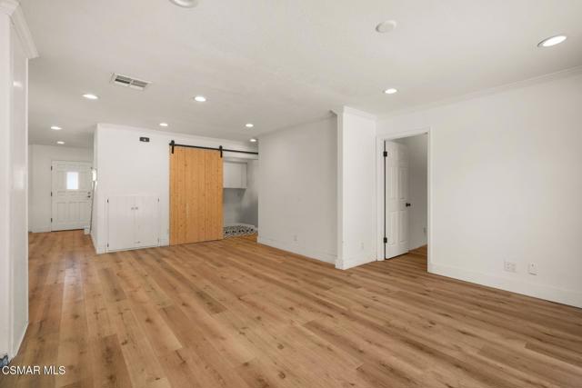 2607 Lander Court, Newbury Park CA: https://media.crmls.org/mediaz/0e2c44b9-e63b-47bc-a3ae-7f481e699097.jpg
