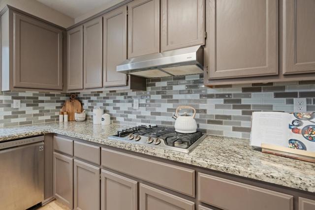 1258 De Cunha Court, Salinas CA: https://media.crmls.org/mediaz/0e2ccde2-e144-4a6d-bd58-33a7cf6c42a9.jpg