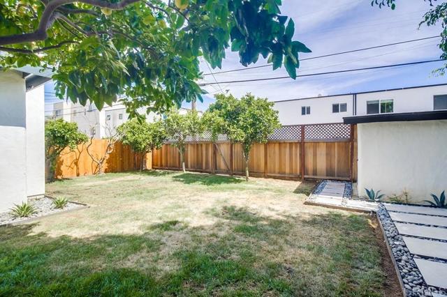 Image 70 of 73 For 1855 Reed Avenue