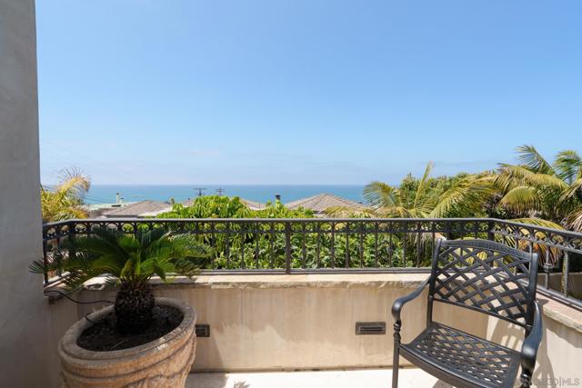 730 Stratford Court, Del Mar CA: https://media.crmls.org/mediaz/0e2de365-932b-4eca-916e-4d37430a5721.jpg