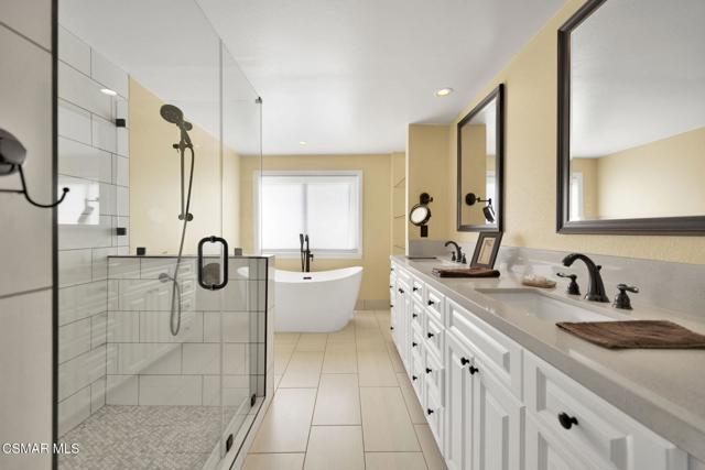 4022 Avenida Verano, Thousand Oaks CA: https://media.crmls.org/mediaz/0e2eeada-05a5-4efd-8712-b12932bcac8c.jpg