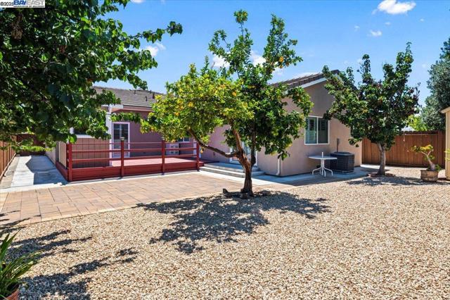 4309 BORA BORA AVE, Fremont CA: https://media.crmls.org/mediaz/0e2f76d5-9c89-4c9e-bc75-988de8eabfd6.jpg