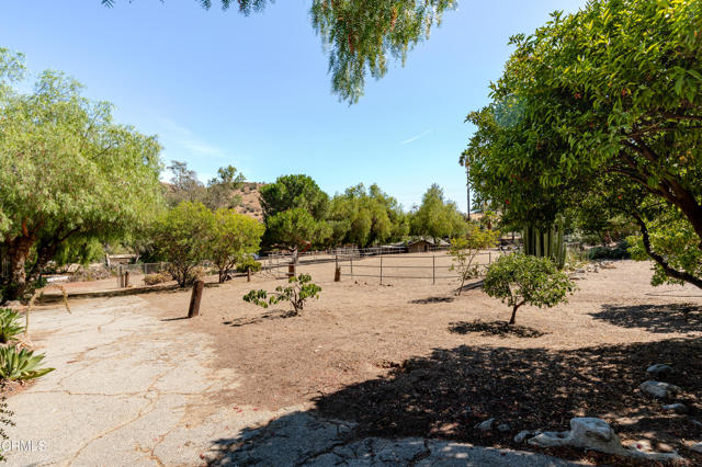 Detail Gallery Image 28 of 51 For 10400 Mcbroom St, Sunland,  CA 91040 - 3 Beds | 2/1 Baths