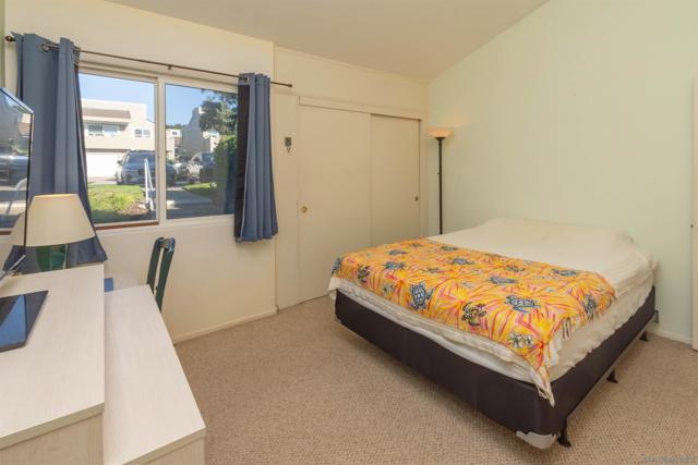 1810 Parliament, Encinitas CA: https://media.crmls.org/mediaz/0e2f8197-6219-46c7-8e68-795ad007b982.jpg