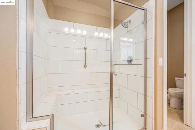 1741 Veneto Ln, Brentwood CA: https://media.crmls.org/mediaz/0e3046e1-392d-4500-8dbf-0eab1e7673a4.jpg