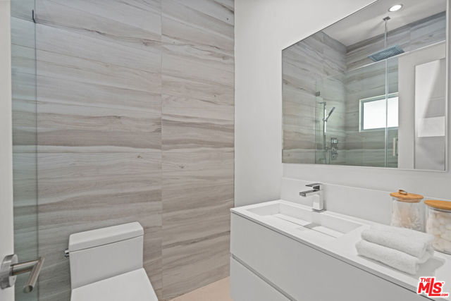 7470 Woodrow Wilson Drive, Los Angeles CA: https://media.crmls.org/mediaz/0e305093-68c9-4994-9c1d-d338adea8d24.jpg