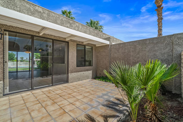 Image 3 for 838 N Calle De Flora Vista, Palm Springs, CA 92262