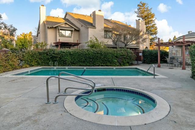 340 W Sunnyoaks Avenue, Campbell CA: https://media.crmls.org/mediaz/0e31bc81-7001-41c4-9411-7b1f3f5aed27.jpg