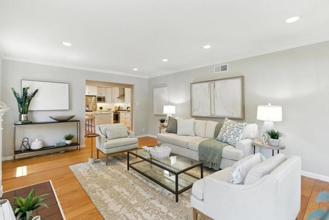 155 Oakview Drive, San Carlos CA: https://media.crmls.org/mediaz/0e3247a7-1bff-4096-8056-44f037ac92ed.jpg