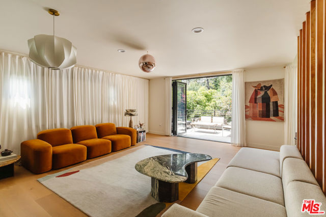 12220 Benmore Terrace, Los Angeles CA: https://media.crmls.org/mediaz/0e32650f-5ea1-4607-9921-a25547f9bbbf.jpg