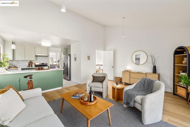 568 Vistamont Ave, Berkeley CA: https://media.crmls.org/mediaz/0e32764c-ad03-4349-ac6b-ab35549fa80c.jpg