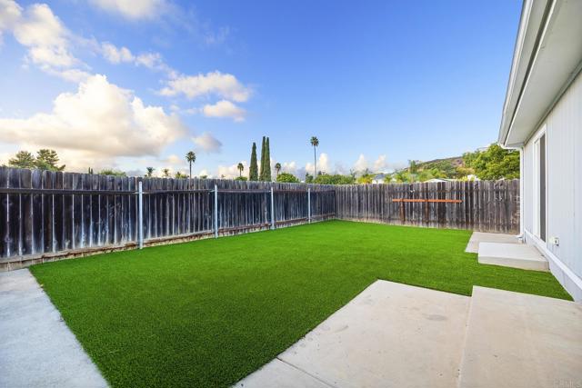 12694 Jackson Heights Drive, El Cajon CA: https://media.crmls.org/mediaz/0e328511-d48a-4aa6-b69e-113b84bbeb11.jpg