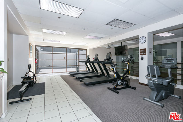600 W 9th Street, Los Angeles CA: https://media.crmls.org/mediaz/0e34d8f8-f140-4b5d-aa98-bc5ea0d0670f.jpg