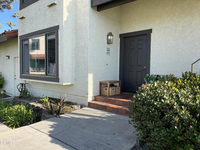 Detail Gallery Image 4 of 49 For 4762 San Sebastian Dr, Oxnard,  CA 93035 - 2 Beds | 2 Baths