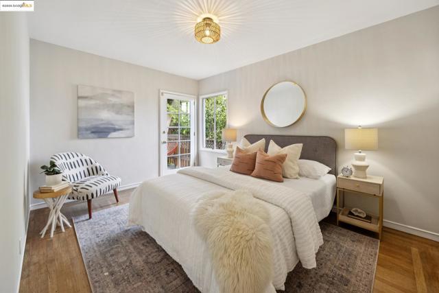 5318 Fleming Avenue, Oakland CA: https://media.crmls.org/mediaz/0e36a1d6-a0ef-43f4-b854-15663b22393e.jpg